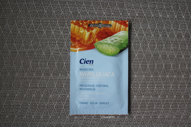Cien Maseczka do twarzy, Nawilżająca, Z witaminami E, C i F