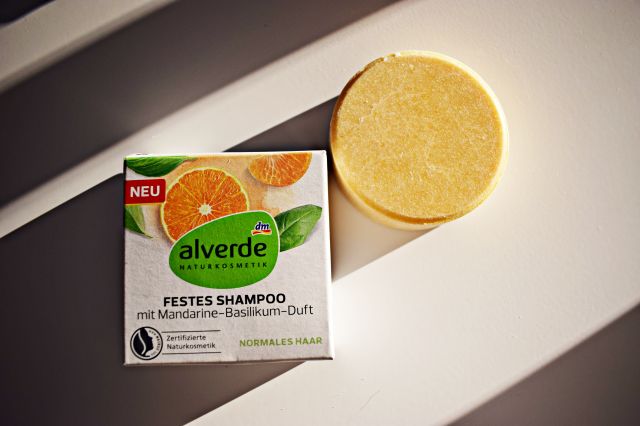 Alverde Szampon do włosów w kostce, Mandarynka i bazylia