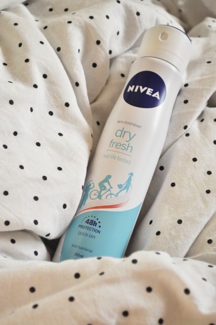 Nivea Antyperspirant w sprayu, Dry Fresh