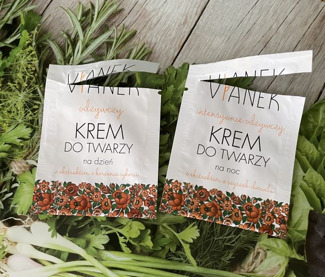 akcja denkowanie! grudzień - kosmetyki w świątecznych opakowaniach i świątecznych kolorach 🎄❄️⛄🎀🎁🎅