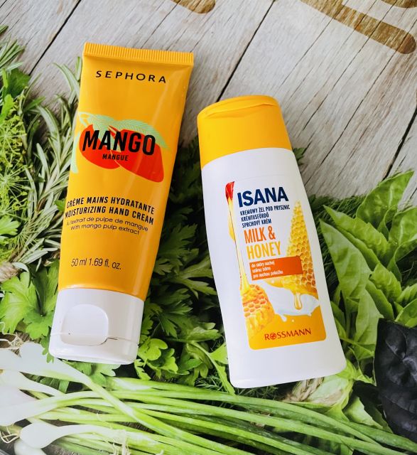 akcja denkowanie! grudzień - kosmetyki w świątecznych opakowaniach i świątecznych kolorach 🎄❄️⛄🎀🎁🎅