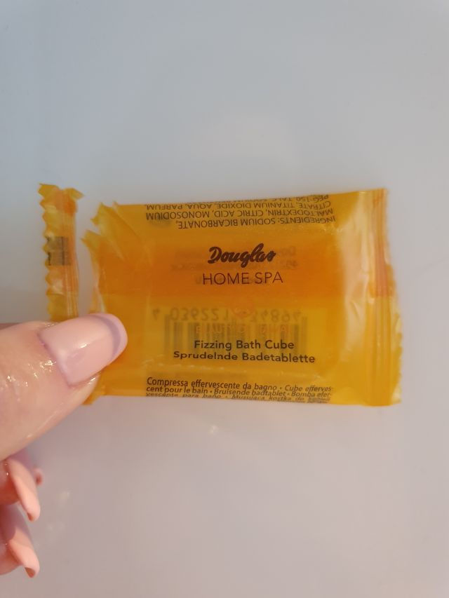 akcja denkowanie! grudzień - kosmetyki w świątecznych opakowaniach i świątecznych kolorach 🎄❄️⛄🎀🎁🎅