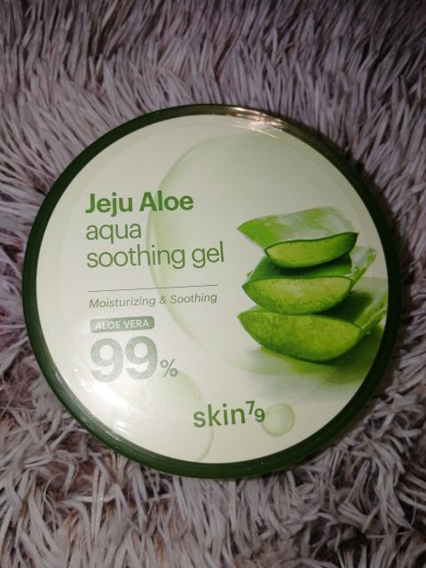 Łagodzący żel aloesowy 