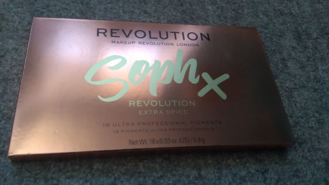 Makeup Revolution Paleta cieni, Soph X, Extra Spice