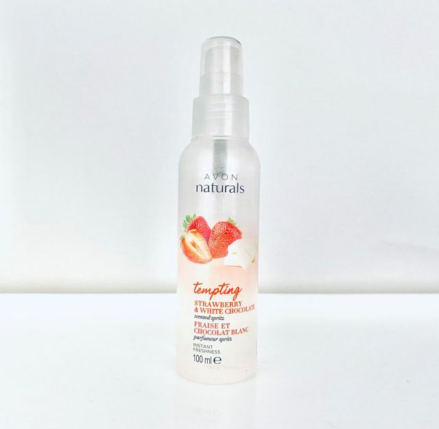 Avon - Mgiełka do ciała, Truskawka i biała czekolada