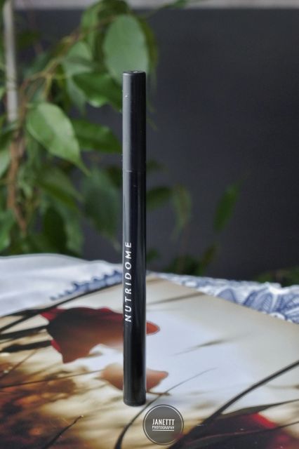 Eyeliner w pisaku Nutridome