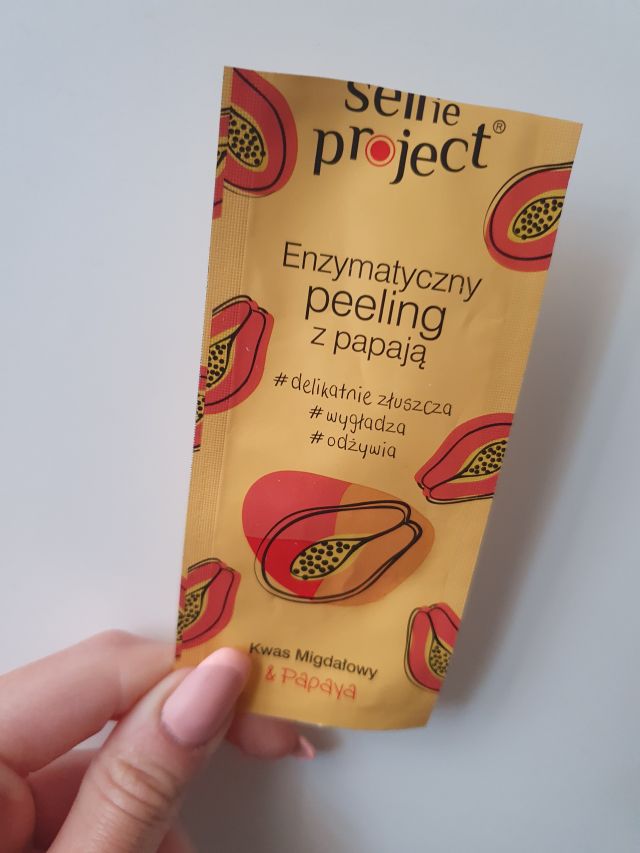 akcja denkowanie! grudzień - kosmetyki w świątecznych opakowaniach i świątecznych kolorach 🎄❄️⛄🎀🎁🎅