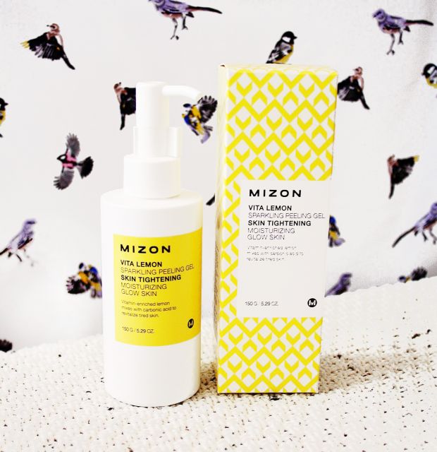 MIZON Vita Lemon Sparkling Peeling Gel - Cytrynowy żel złuszczający