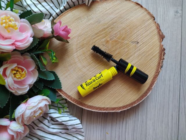 Douglas Kiss&Curl Tusz do rzęs 