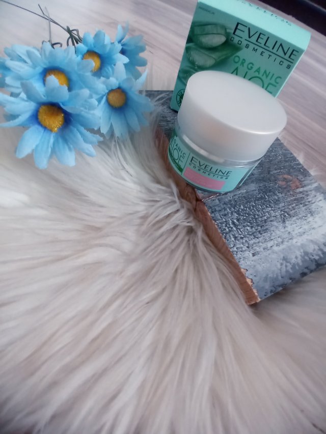 Eveline Organic, Aloes + Kolagen, Krem-żel do twarzy, Na dzień i na noc, Nawilżająco-łagodzący