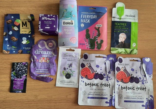 akcja denkowanie! grudzień - kosmetyki w świątecznych opakowaniach i świątecznych kolorach 🎄❄️⛄🎀🎁🎅