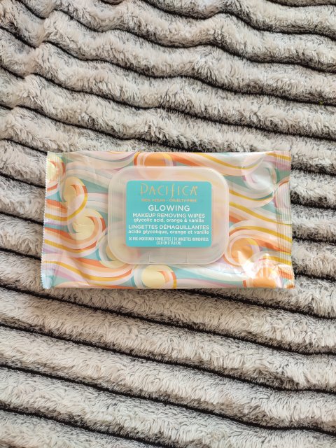 akcja denkowanie! grudzień - kosmetyki w świątecznych opakowaniach i świątecznych kolorach 🎄❄️⛄🎀🎁🎅