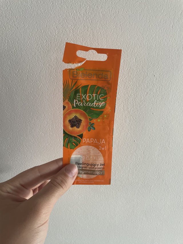 akcja denkowanie! grudzień - kosmetyki w świątecznych opakowaniach i świątecznych kolorach 🎄❄️⛄🎀🎁🎅