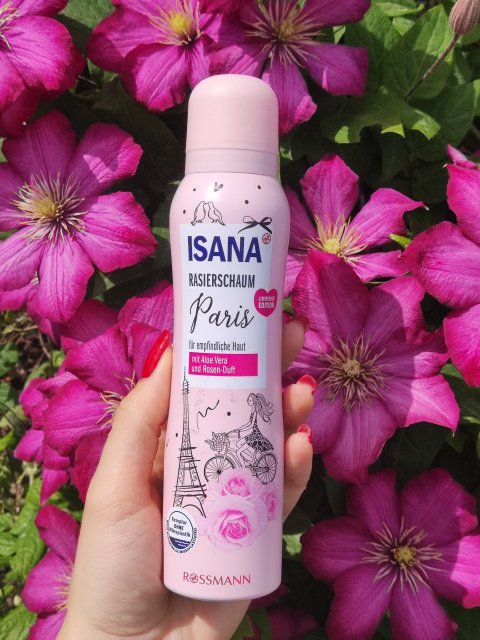 Isana Pianka do golenia, Paris