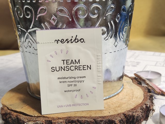 Resibo Krem do twarzy, Team Sunscreen, Nawilżający, SPF 30