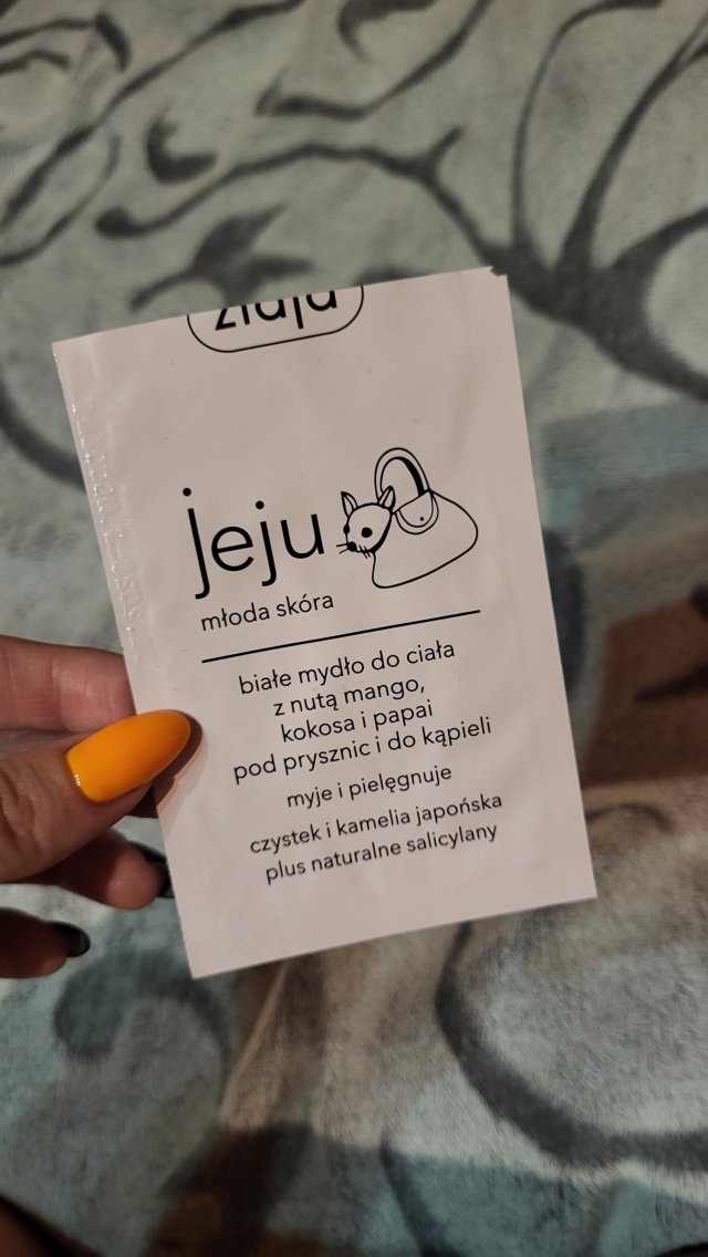 akcja denkowanie! grudzień - kosmetyki w świątecznych opakowaniach i świątecznych kolorach 🎄❄️⛄🎀🎁🎅