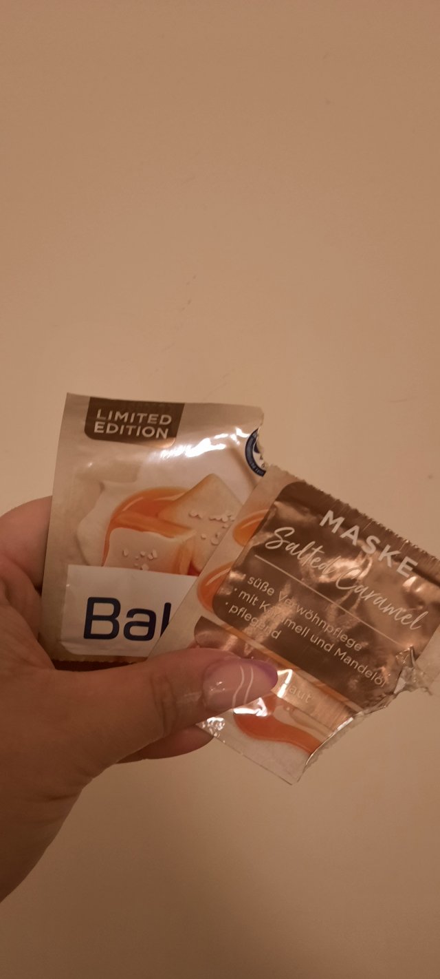 akcja denkowanie! grudzień - kosmetyki w świątecznych opakowaniach i świątecznych kolorach 🎄❄️⛄🎀🎁🎅