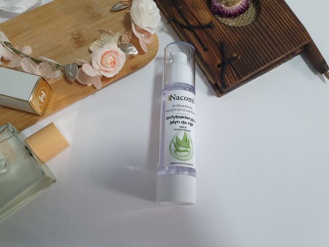 nacomi płyn do rąk 