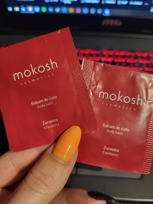 akcja denkowanie! grudzień - kosmetyki w świątecznych opakowaniach i świątecznych kolorach 🎄❄️⛄🎀🎁🎅