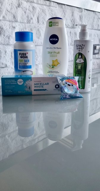 Uzupełnienie zapasów kosmetycznych Rossmann