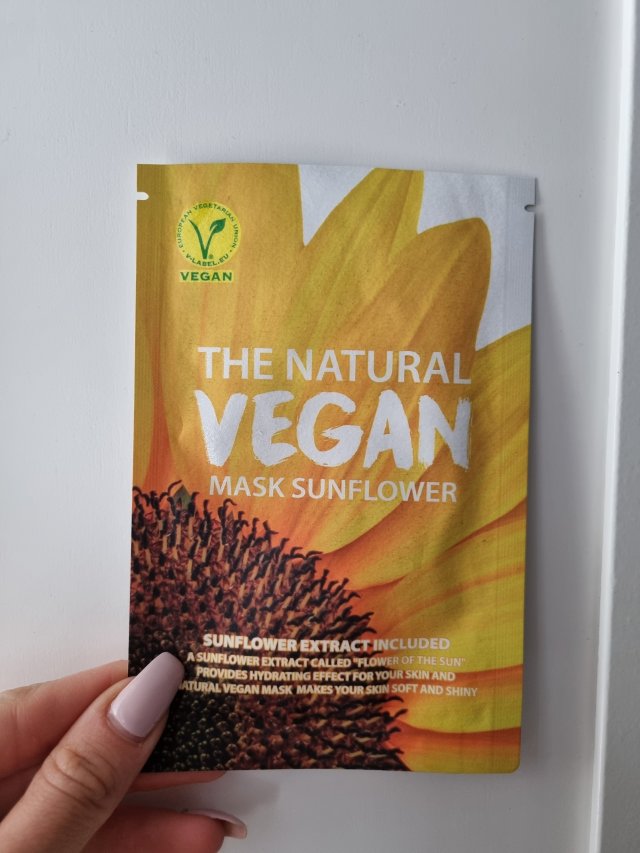 akcja denkowanie! grudzień - kosmetyki w świątecznych opakowaniach i świątecznych kolorach 🎄❄️⛄🎀🎁🎅