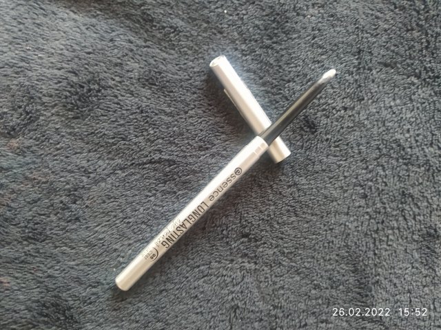 Essence Long Lasting Eye Pencil, Długotrwała kredka do oczu, nr 05 C'est la vie