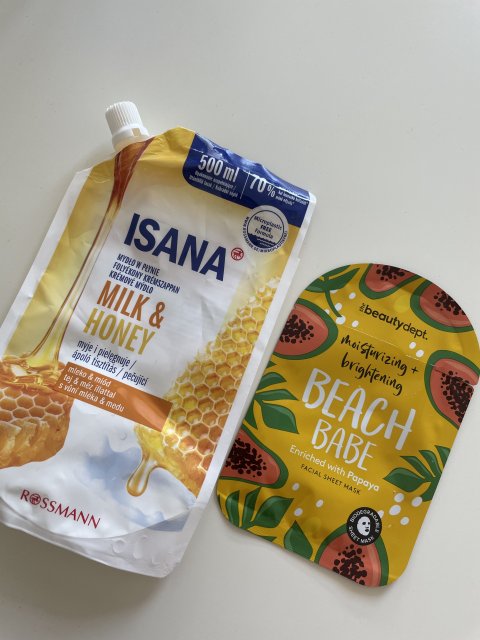 akcja denkowanie! grudzień - kosmetyki w świątecznych opakowaniach i świątecznych kolorach 🎄❄️⛄🎀🎁🎅