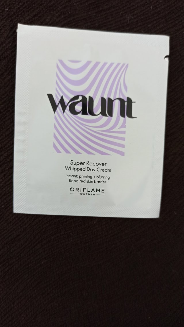 Oriflame Waunt, Krem na dzień, Bita śmietanka