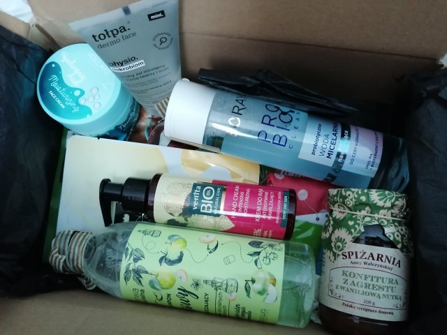 ✩ Kalendarz urodzinowy Clouders ✩