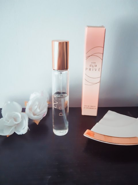 Avon Woda perfumowana, Eve Prive EDP 