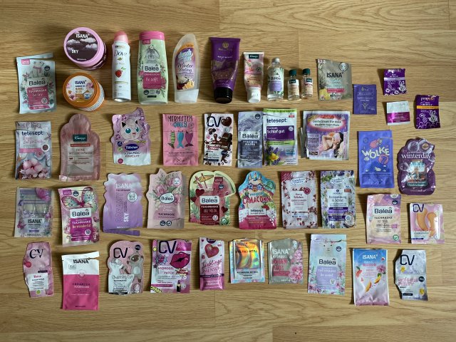 akcja denkowanie! grudzień - kosmetyki w świątecznych opakowaniach i świątecznych kolorach 🎄❄️⛄🎀🎁🎅