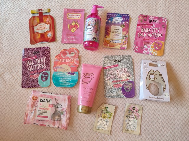 akcja denkowanie! grudzień - kosmetyki w świątecznych opakowaniach i świątecznych kolorach 🎄❄️⛄🎀🎁🎅