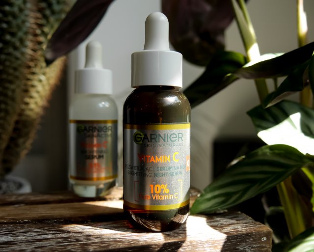Garnier Skin Naturals, Vitamin C, Serum do twarzy, Rozświetlające, Na noc, 10% czystej witaminy C