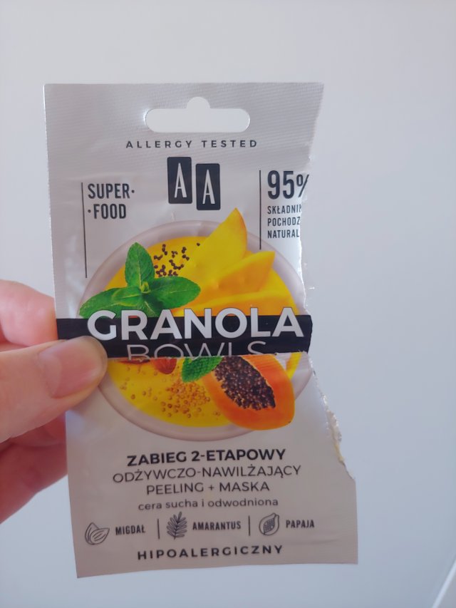 akcja denkowanie! grudzień - kosmetyki w świątecznych opakowaniach i świątecznych kolorach 🎄❄️⛄🎀🎁🎅