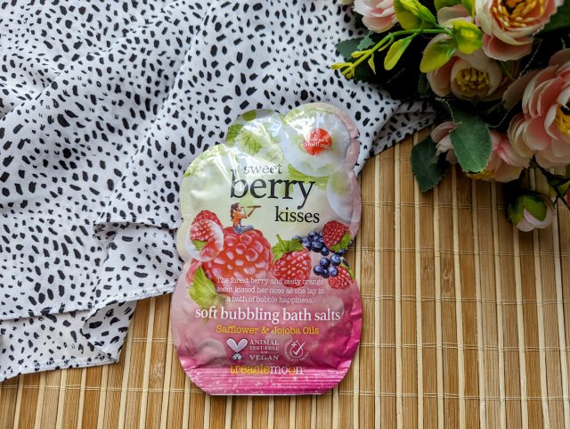 Treaclemoon sól do kąpieli sweter Berry kiss