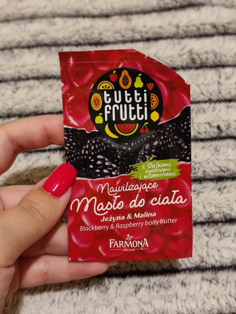 akcja denkowanie! grudzień - kosmetyki w świątecznych opakowaniach i świątecznych kolorach 🎄❄️⛄🎀🎁🎅