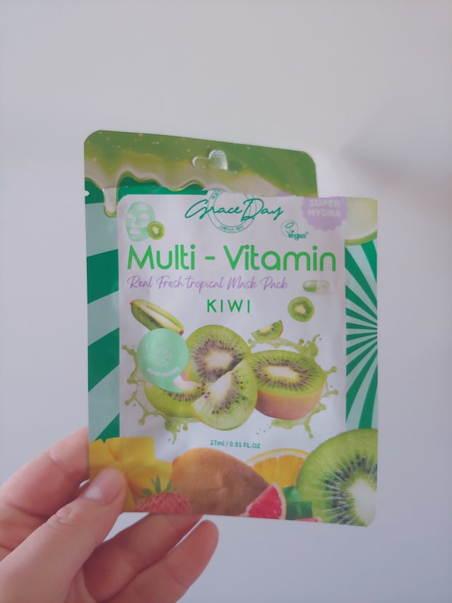 akcja denkowanie! grudzień - kosmetyki w świątecznych opakowaniach i świątecznych kolorach 🎄❄️⛄🎀🎁🎅