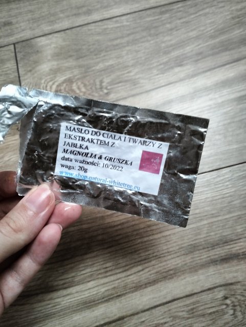 WhiteTree Natural Cosmetics Masło do ciała i twarzy, Z ekstraktem z jabłka, Mangolia & Gruszka