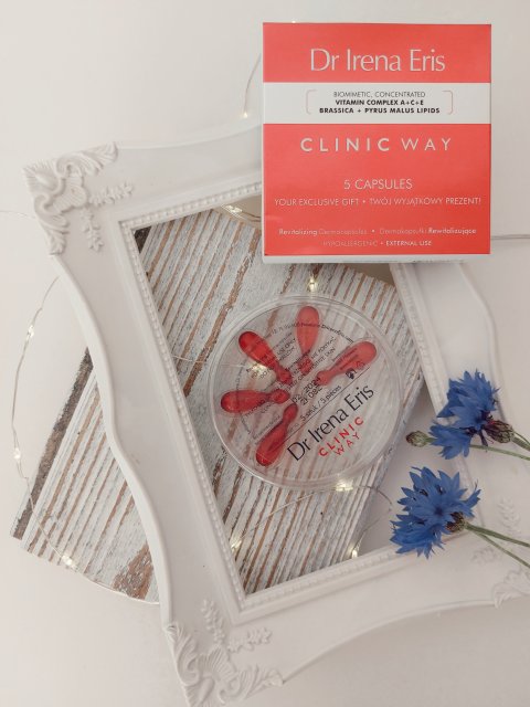 Dr Irena Eris Clinic Way, Dermokapsułki rewitalizujące