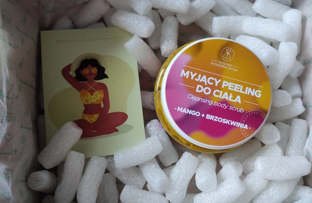Bydgoska Wytwórnia Mydła Myjący Peeling do ciała, Mango i Brzoskwinia