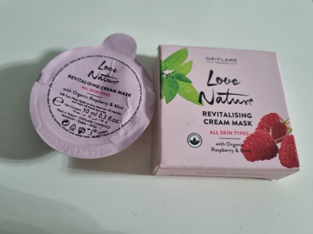 akcja denkowanie! grudzień - kosmetyki w świątecznych opakowaniach i świątecznych kolorach 🎄❄️⛄🎀🎁🎅