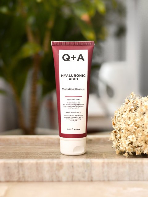 Q + A Żel do mycia twarzy, Hyaluronic Acid, Hydrating Cleanser
