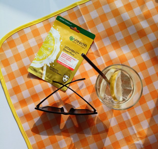 Garnier Skin Naturals, Maska w płacie z witaminą c do twarzy, rozświetlająca