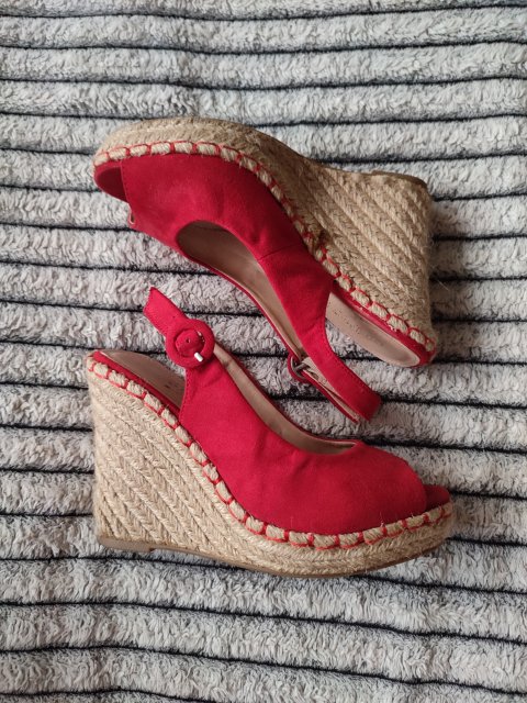 Konkurs DressCloud & SheFoot (WYNIKI)