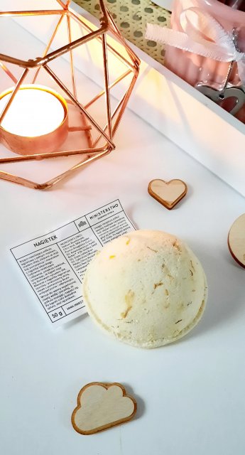 Ministerstwo Dobrego Mydła Półkula do kąpieli, Nagietek