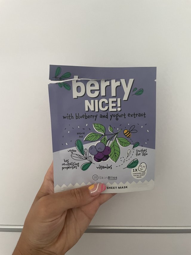 akcja denkowanie! grudzień - kosmetyki w świątecznych opakowaniach i świątecznych kolorach 🎄❄️⛄🎀🎁🎅