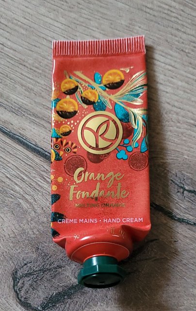 Yves Rocher Krem do rąk, Orange Fondante, Nawilżający, Pomarańcza w czekoladzie, Edycja Świąteczna