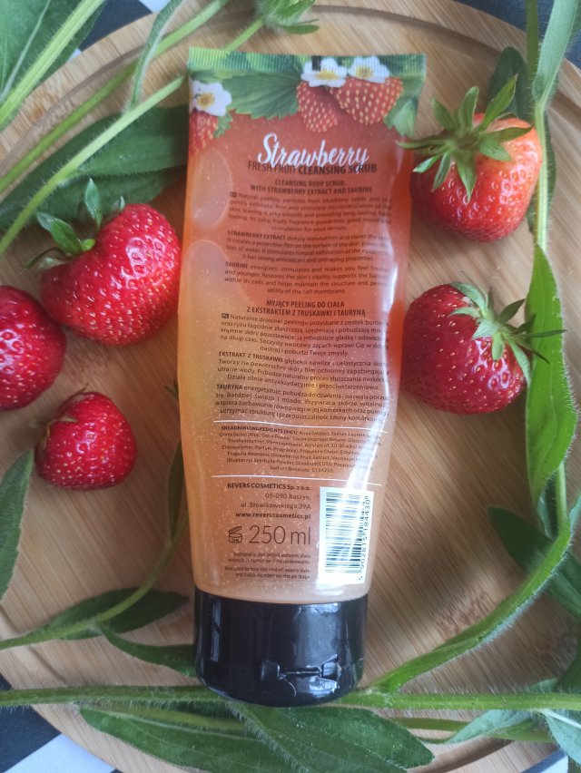 Truskawkowy peeling do ciała