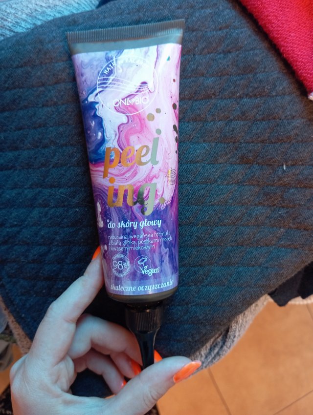 OnlyBio Hair in Balance, Peeling do skóry głowy, Formuła z białą glinką, pestkami moreli i kwasem mlekowym 