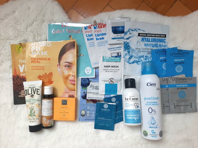 akcja denkowanie! grudzień - kosmetyki w świątecznych opakowaniach i świątecznych kolorach 🎄❄️⛄🎀🎁🎅